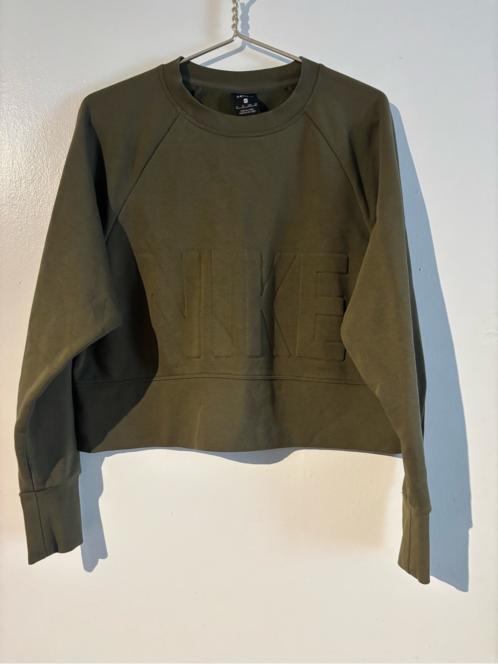 Nike Dri-FIT Cropped Crewneck Sweatshirt Olive Green XS
(1148)